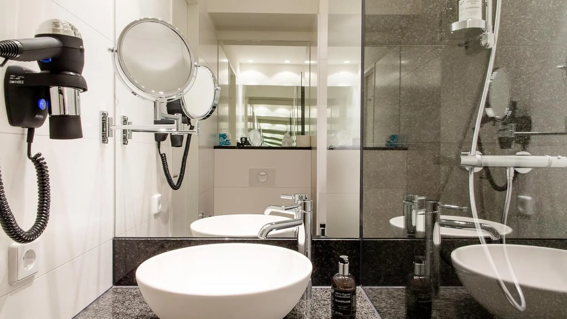 Motel One Muenchen-East Side Germany