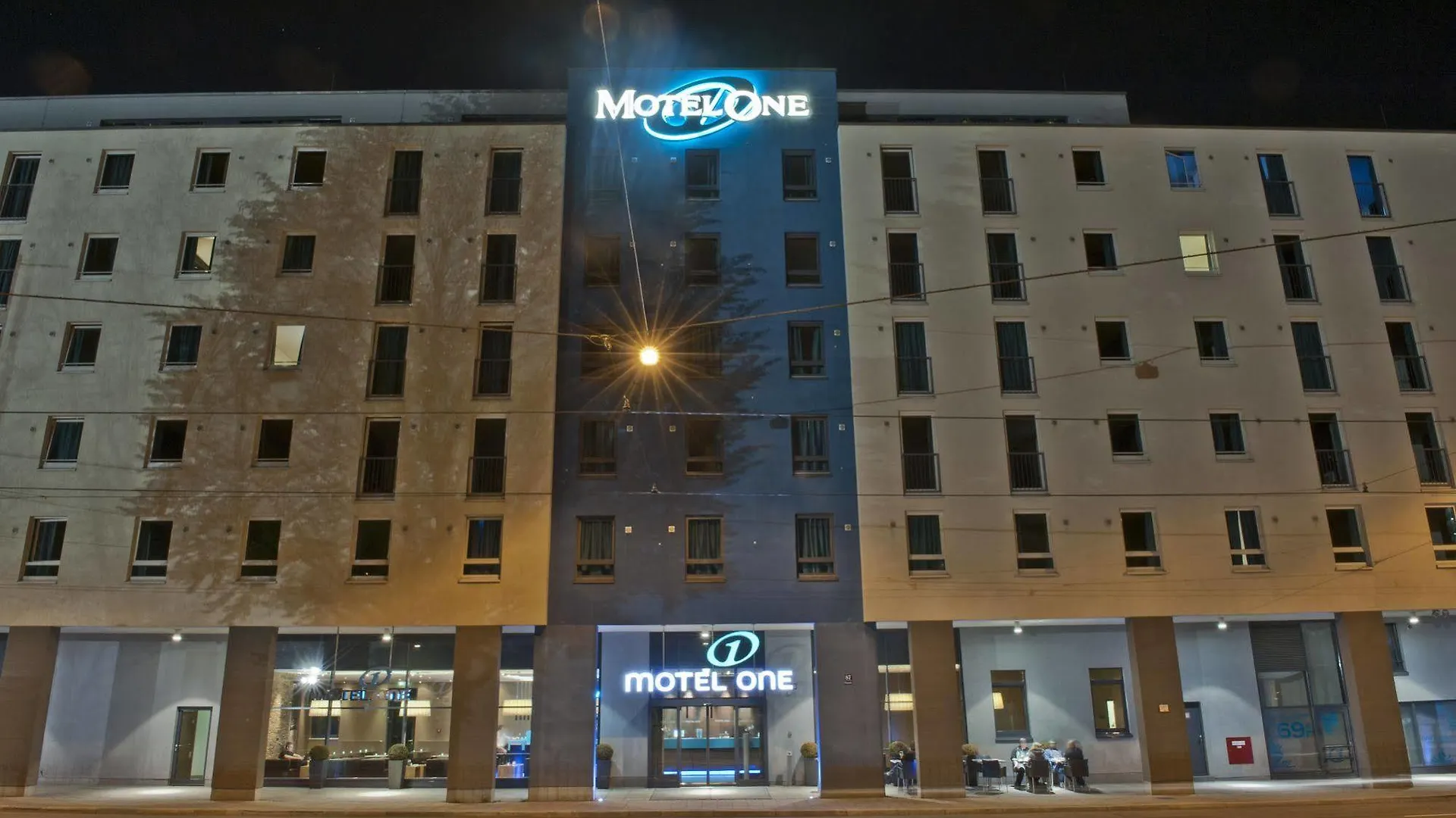 Motel One Muenchen-East Side 3*, Munich