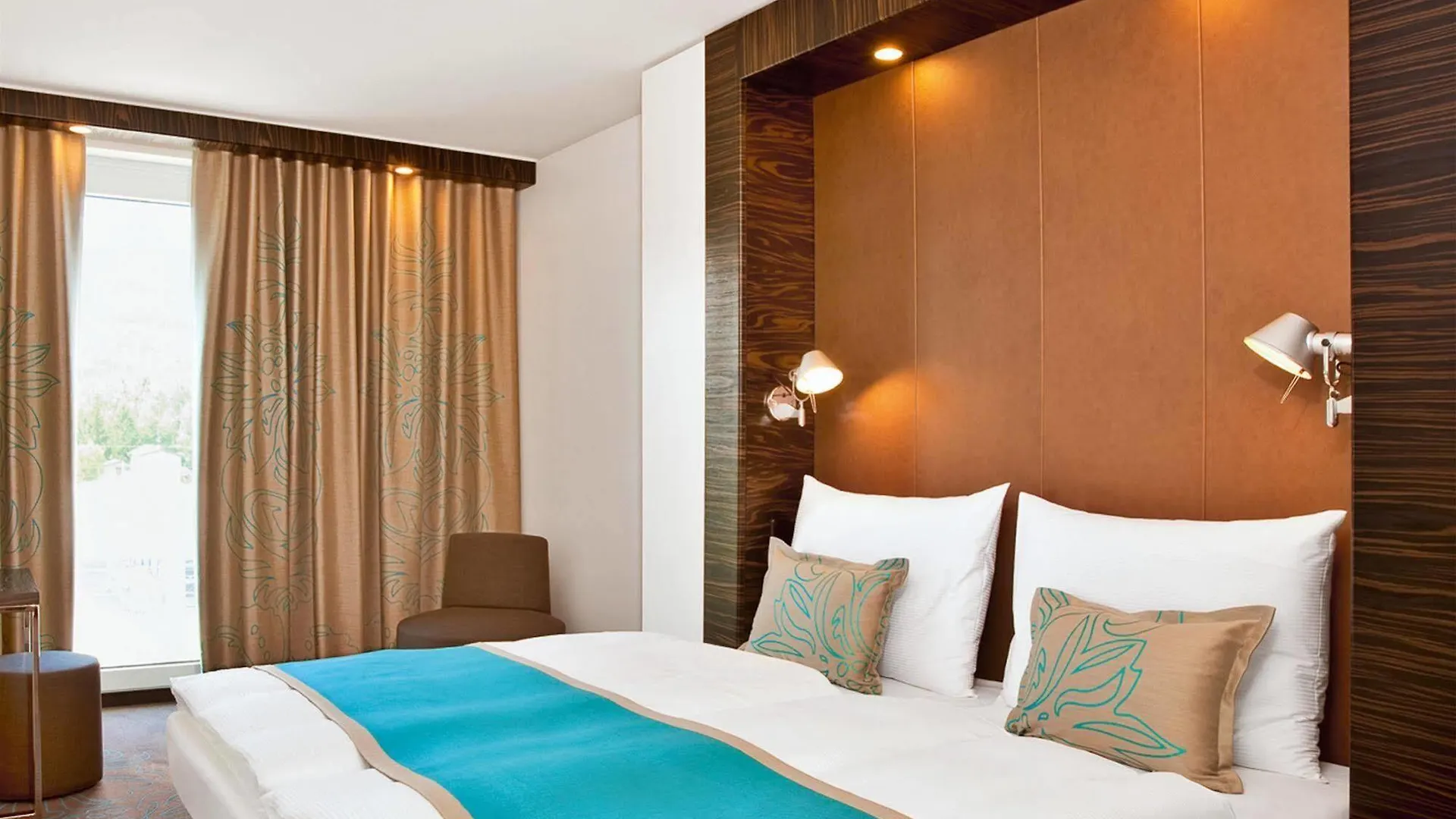 Motel One Muenchen-East Side Hotel